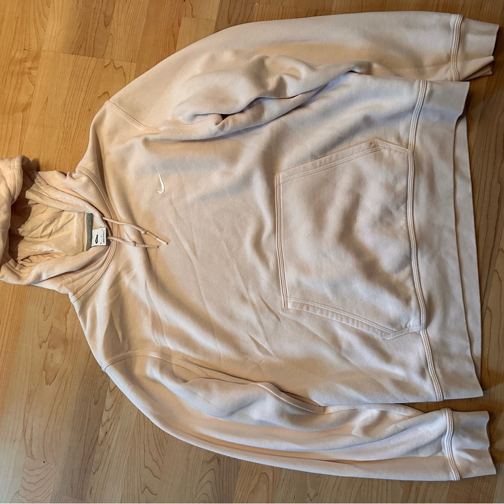 Nike Cream Knit Sweater with Crew Neck